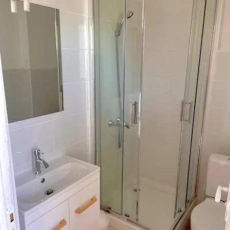 Furnished With Sea And Racecourse View Lejlighed *