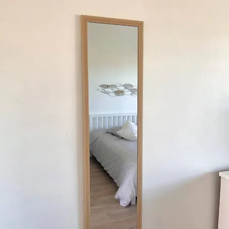 Lejlighed Furnished With Sea And Racecourse View